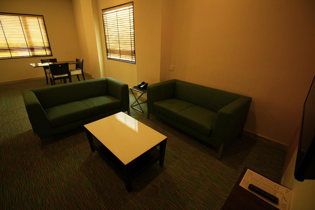 Siesta Star T. Nagar Hotel Chennai Exterior photo